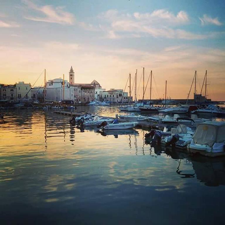 Novecento Dimore Di Poesia Trani Bagian luar foto